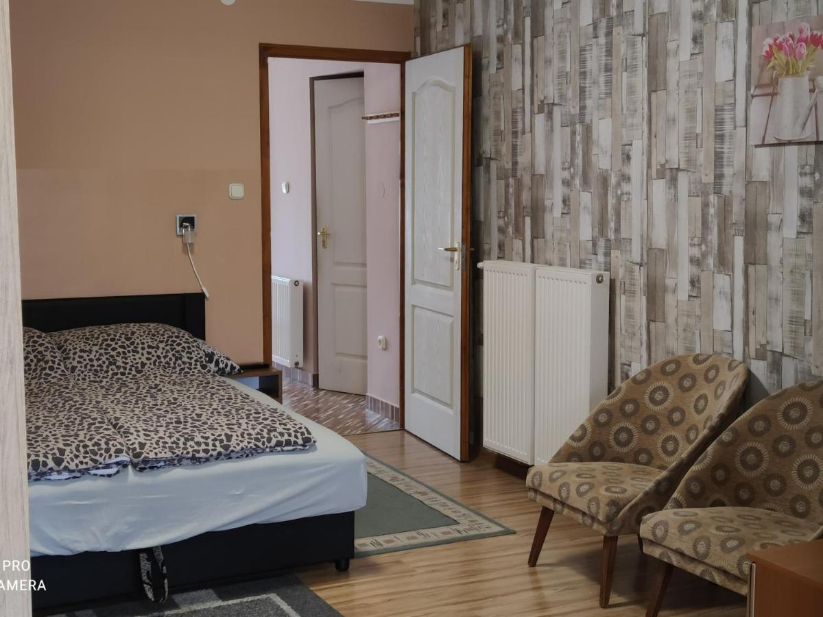Apartman Edit Harkány Exterior foto